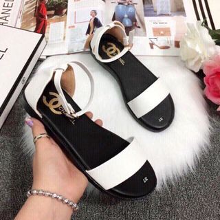 giày sanda bản ngang