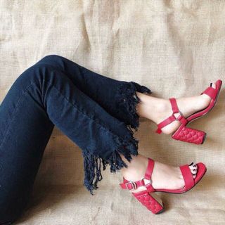 giày sandal got vuông