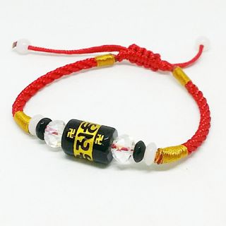 Vòng tay chỉ đỏ mặt đá thần chú may mắn giá hạ dẻ VT1003