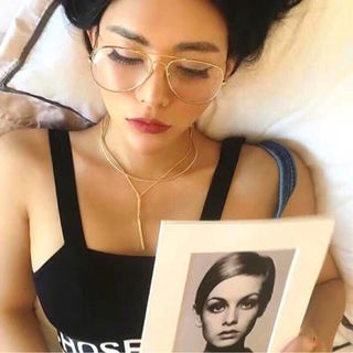 kính nữ thời trang tròng trắng