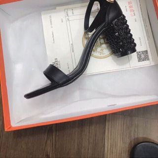 giày sandal got vuông sò