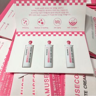 Se khít và làm hồng cô bé Secret white cream