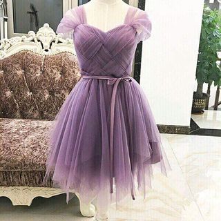 ĐẦM XÒE TRỄ VAI LƯỚI XẾP