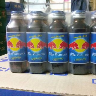 Nước tăng lực Redbull Thái Lan 150ml - Chai thủy tinh