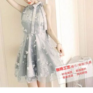 ĐẦM XÒE HOA NỔI CỰC XINH Y HÌNH