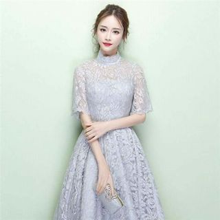 ĐẦM XÒE DÚN TAY