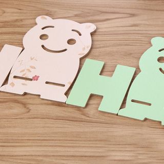 Giá đỡ gỗ hình gấu