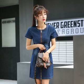 Đầm jean dây kéo trước phối túi