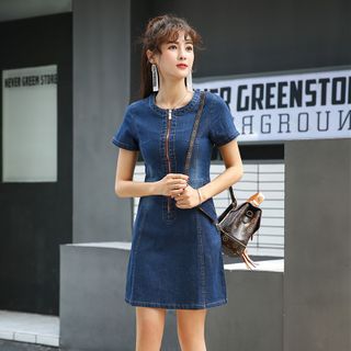 Đầm jean dây kéo trước phối túi
