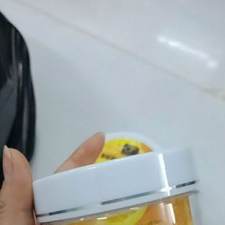 kem duong trang da body vitamin c