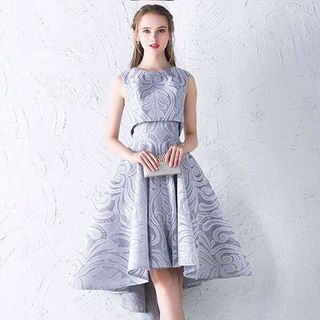 ĐẦM XÒE ĐUÔI TÔM ÁO CHOÀNG CỰC SANG