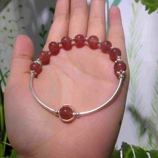 Vòng tay thạch anh dâu tay mix bạc 85 ly - MSP 645