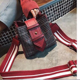 tui bố thổ cẩm