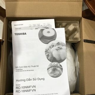 Nồi cơm điện tử Toshiba RC MNF 10 1 lít hãng phân phối chính thức