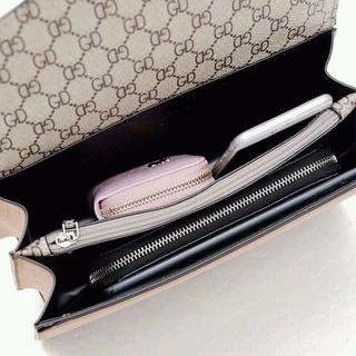 Gucci đầu rồng