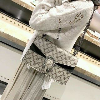Gucci đầu rồng