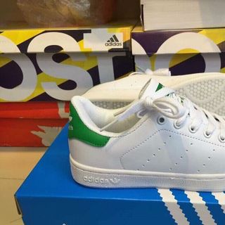 giày trắng siêu đẹp