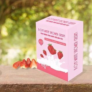Tắm trắng BOM dâu tây sữa