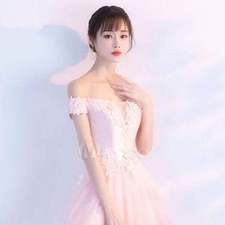 ĐẦM XÒE CÔNG CHÚA TRỄ VAI