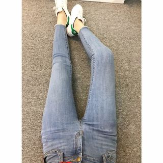 Paige Denim 9 tấc line tua