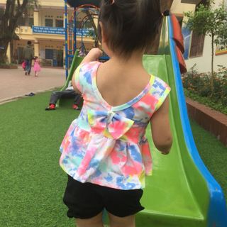 bộ cotton hở lưng bé gái