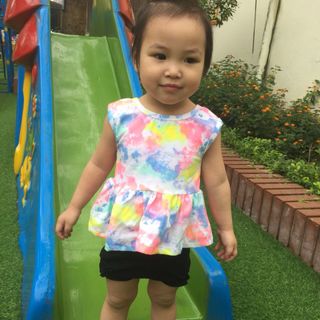 bộ cotton hở lưng bé gái