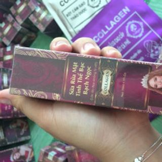 sữa rửa mặt tinh thể collagen