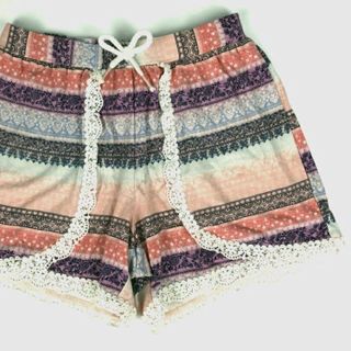 Quần short bé gái