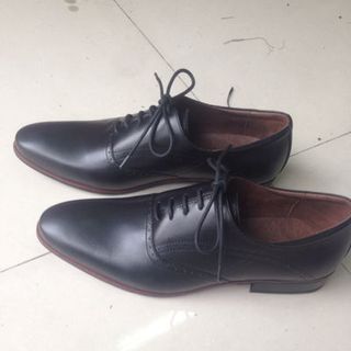 giày dành cho nhà bán sỉ