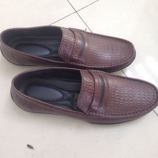 giày dành cho nhà bán sỉ