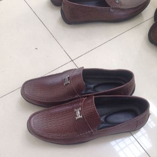 giày dành cho nhà bán sỉ