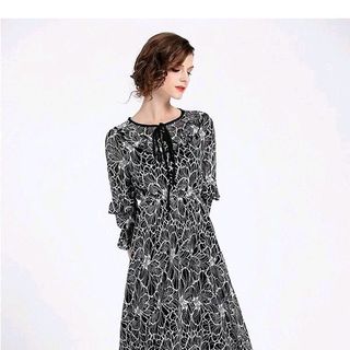 Đầm Ren Dáng Dài Đẹp Lắm