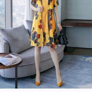 Đầm Kềm Áo Khoát Vàng Đẹp Lắm