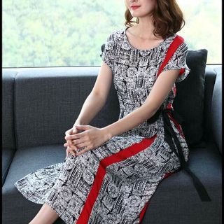Đầm Phối Viền Đỏ