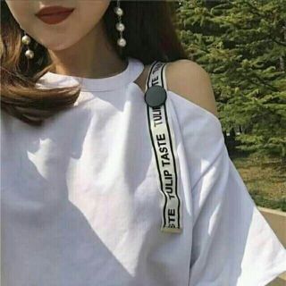 áo trẽ vai choker kèm ảnh chụp