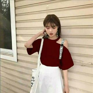 áo trẽ vai choker kèm ảnh chụp