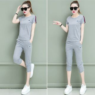 Set bộ lửng xám logo da viền sọc tay
