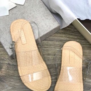 giày sandal quai trong