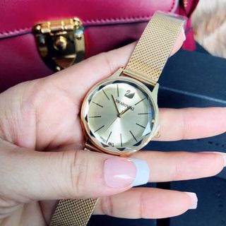 Đồng hồ hot trend