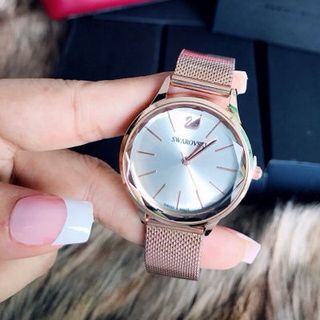 Đồng hồ hot trend