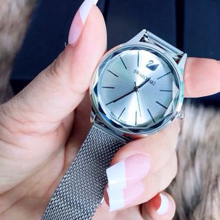 Đồng hồ hot trend