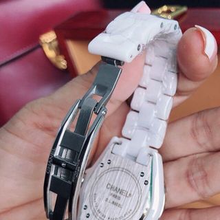 đồng hồ đá siêu đẹp