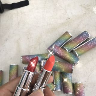 son cầu vồng