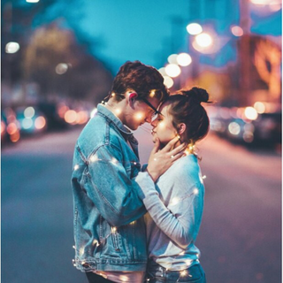 Dây đèn Fairy Light đom đóm chipsbling 10 mét dùng pin vàng nắng