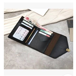 Ví cầm tay nữ hiện đại họa tiết giản dị phong cách mới