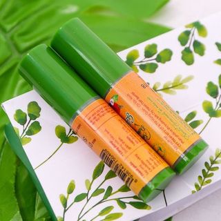 Son gấc dưỡng môi Bambi giá tốt
