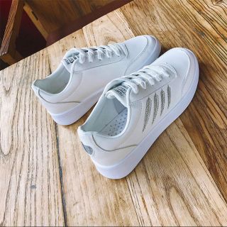 Giày sneaker nữ 1719