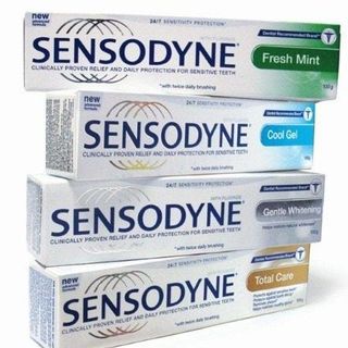 Kem Đánh Răng SENSODYNE Whitening Trắng Răng Tự Nhiên 100g
