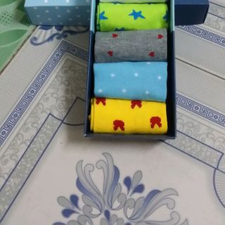 Vớ nhiều màu sắc