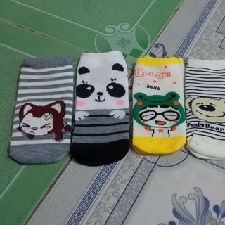 Vớ nhiều màu sắc